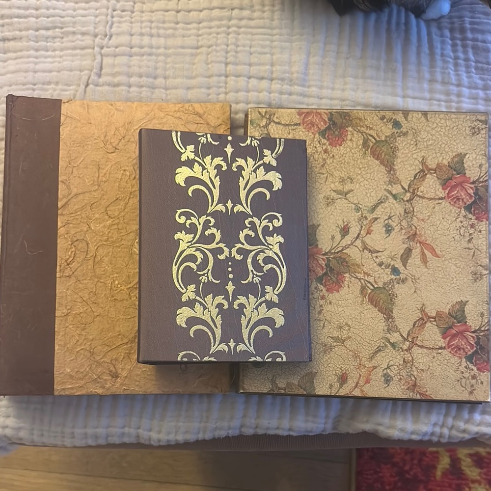 Elegant Brown and Tan Decorative photo albums